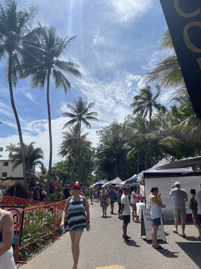 Palm cove market